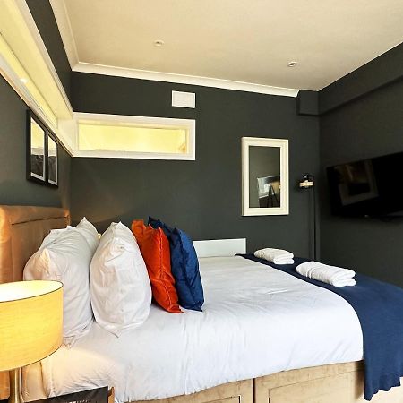 Liam Place Near Hyde Park - 1 Double Bed, 1 Sofa Bed, Spacious Apartment, Private Entrance London Kültér fotó