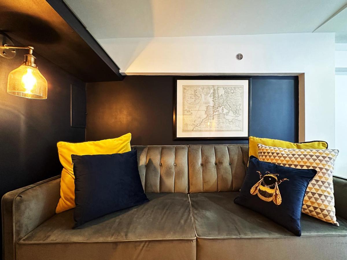 Liam Place Near Hyde Park - 1 Double Bed, 1 Sofa Bed, Spacious Apartment, Private Entrance London Kültér fotó